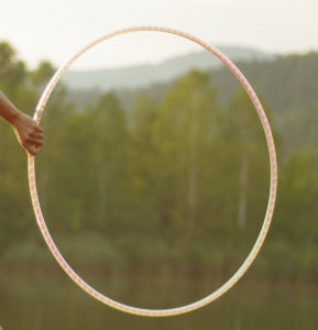 bunt schillernder Hula Hoop